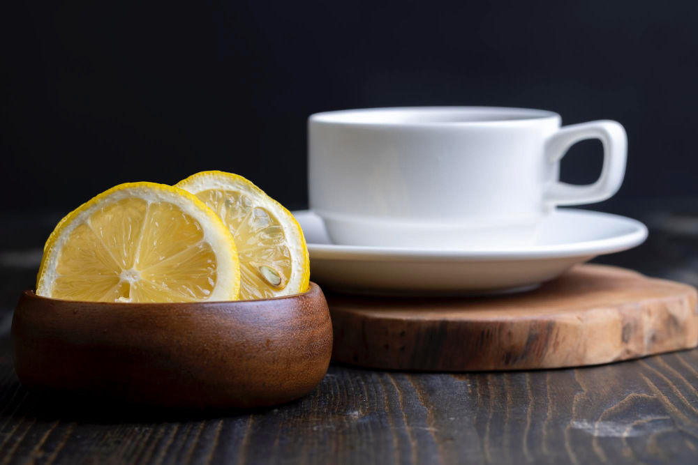 Czy picie herbaty z cytryną jest szkodliwe?